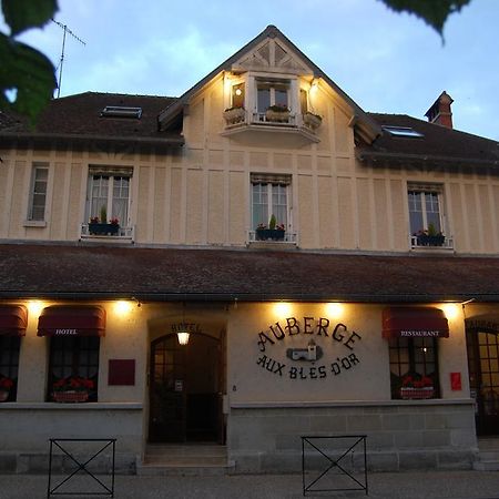 Hotel Aux Bles D'Or Pierrefonds Esterno foto